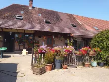 Ferme du Grand Chêne au fond du Lac