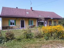 Ferme du Grand Chêne au fond du Lac